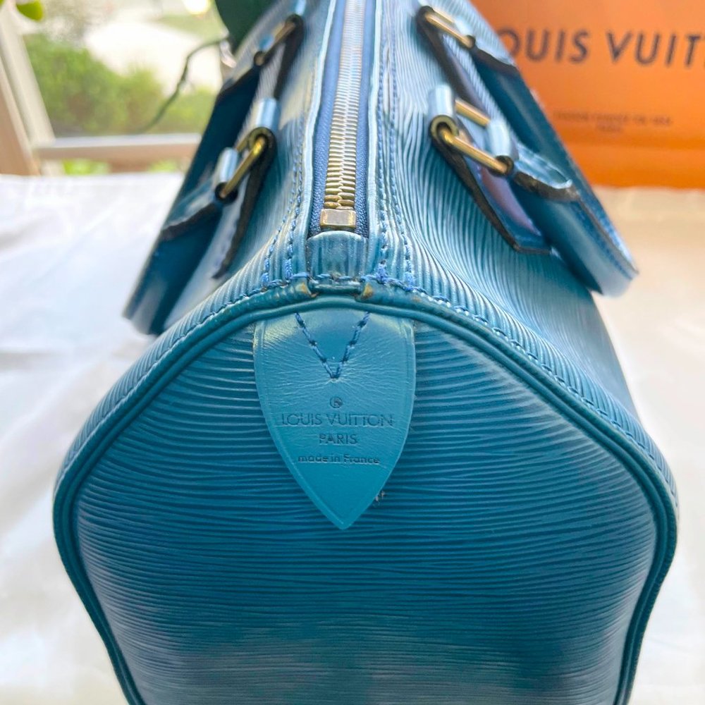 SOLD 💵Louis Vuitton Blue Epi Speedy - Picture 6 of 14